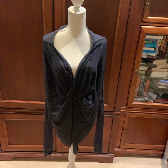 lululemon athletica Sweaters - Lululemon High Low Navy Sweater 10